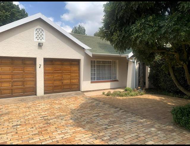3 BEDROOM HOUSE FOR SALE IN LIBRADENE